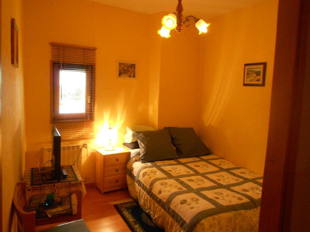Bed and Breakfast L'Eclipse Saint-Nicolas-des-Motets Экстерьер фото